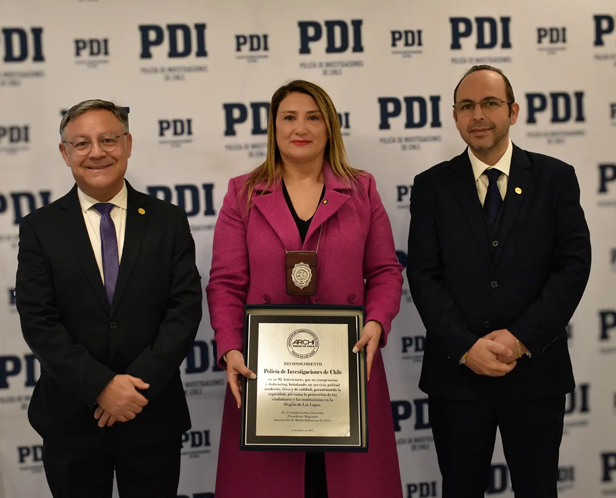 PDI Osorno reconoce a ARCHI Los Lagos por su colaboración en labores preventivas