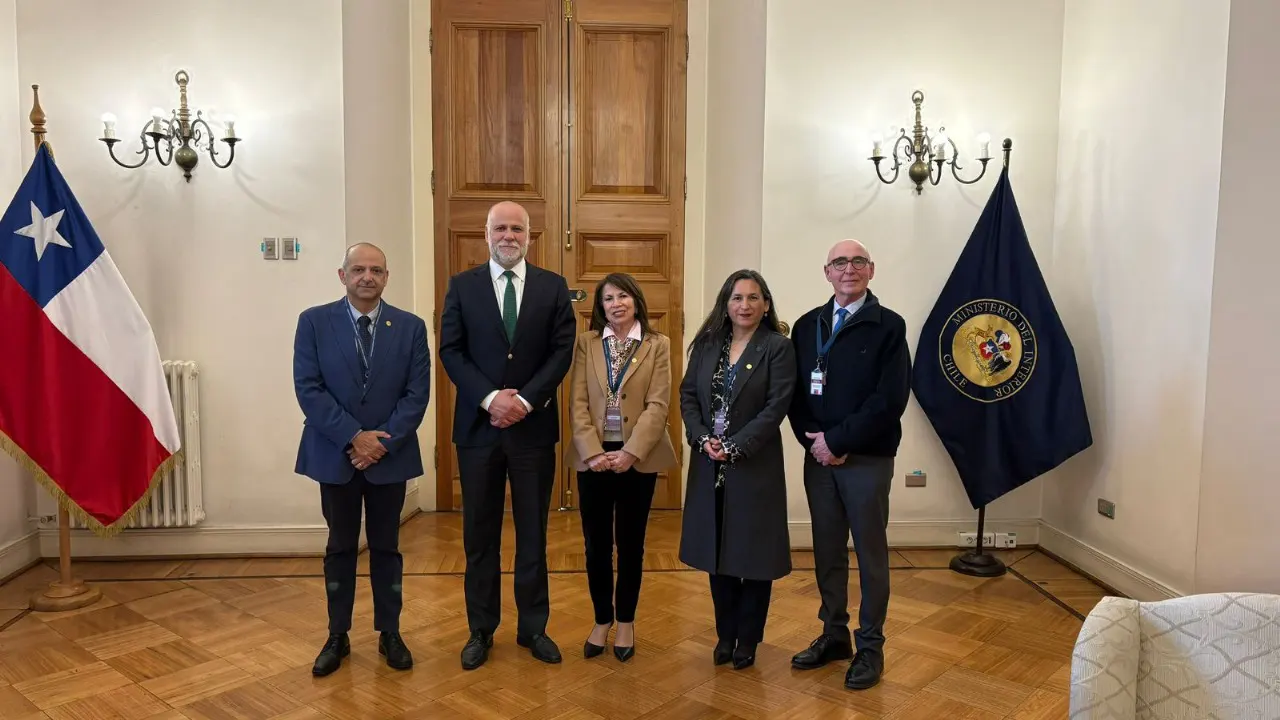 ARCHI se reúne con el Ministro del Interior para abordar continuidad de las transmisiones y seguridad de las radios