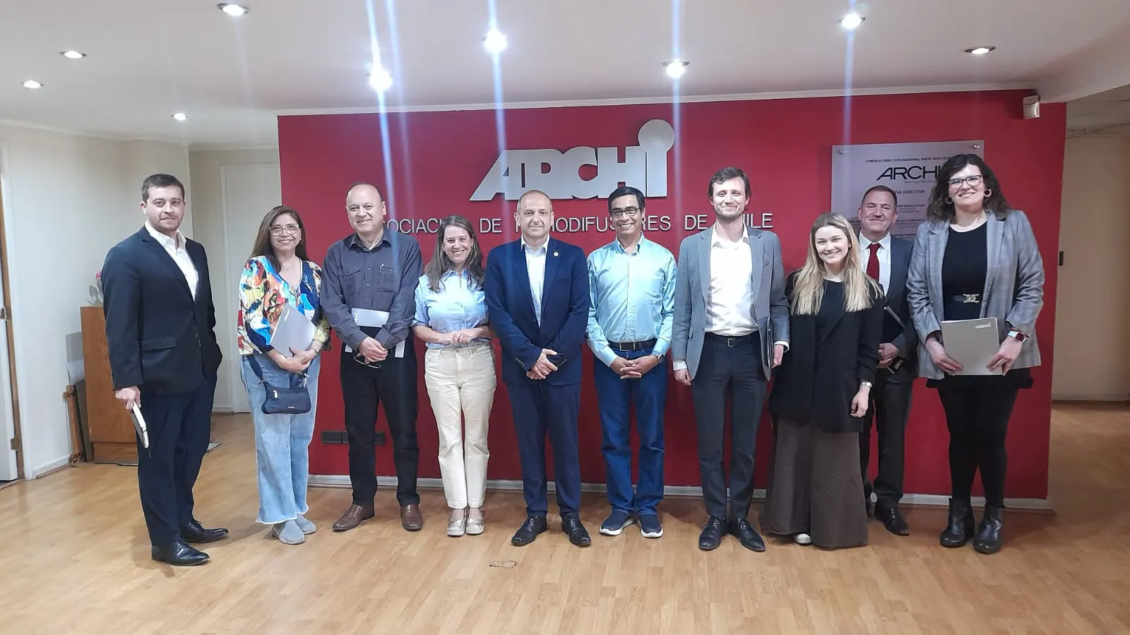 Debate Presidencial ARCHI 2025 no permitirá uso de celulares a los Candidatos